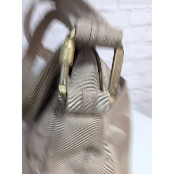 Travelon Anti Theft Classic Crossbody Bag Travel Champagne Tan Quilted NWOT - Picture 6 of 15